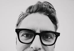 Tom Headshot