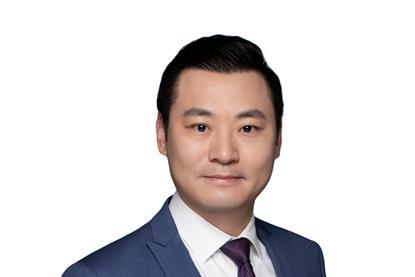 Sven Liu full_bl_back