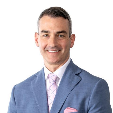 Steve_Buonpane_headshot_white_background