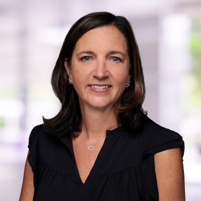 Lisa Davis Headshot