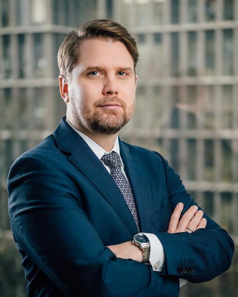 Markus Messinger Tie